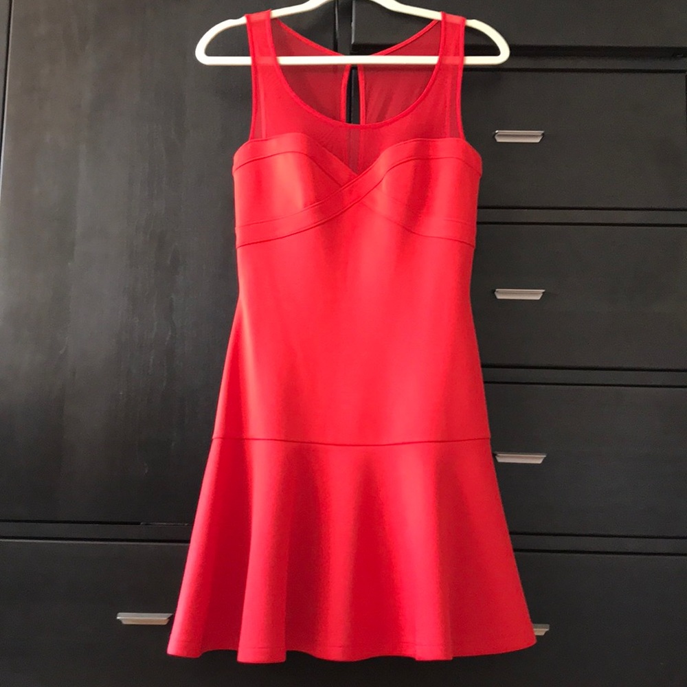 Guess red dress 💃🏼